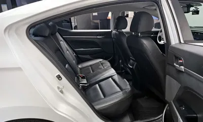 Hyundai Avante 2018, 176247 км, за 6500000 KRW - фото 11