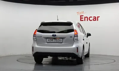 Toyota Prius 2015, 119858 км, за 14490000 KRW