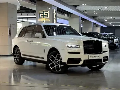Rolls-Royce Cullinan 2022, 23000 км, за 4778800 CNY