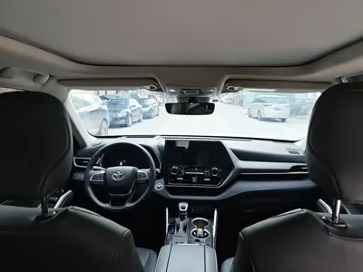 Toyota Highlander 2025, 25000 км, за 190799 CNY - фото 9