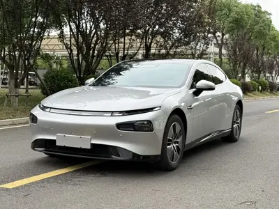 Xpeng P7 · 2023 год