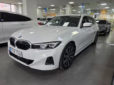 BMW 3-Series · 2025 год