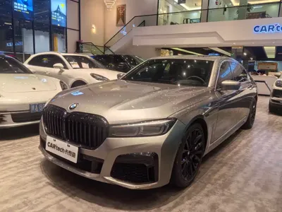BMW 7 Series · 2019 год