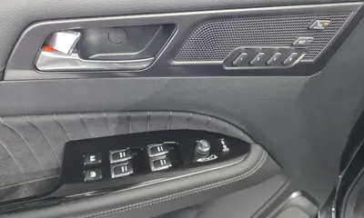 KG_Mobility_Ssangyong Rexton 2024, 29031 км, за 35900000 KRW - фото 34