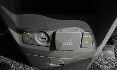 Kia Canival 2018, 149341 км, за 9900000 KRW - фото 12