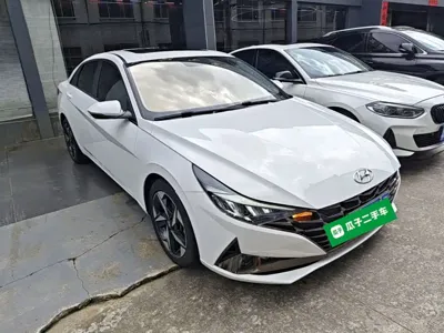 Hyundai Elantra 2021, 41100 км, за 51400 CNY