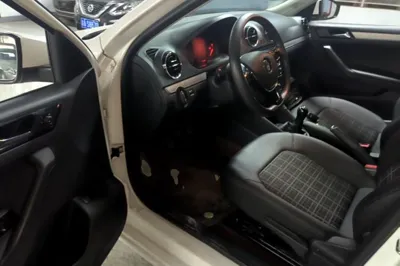 Volkswagen Jetta 2017, 64700 км, за 36804.21 CNY - фото 18