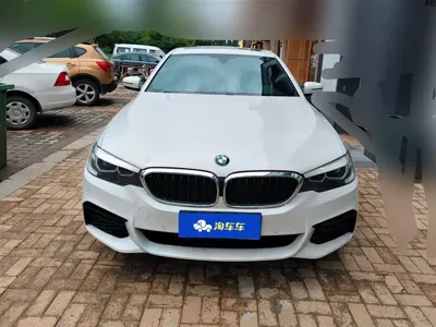 BMW 5 Series 2019, 136000 км, за 139500 CNY