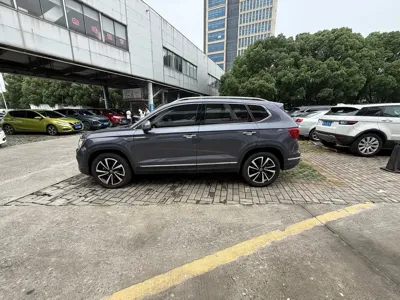 Volkswagen Tharu 2021, 10000 км, за 86800 CNY