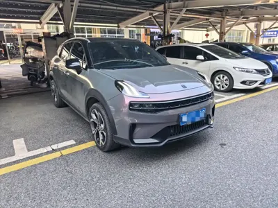 Lynk & Co 06 2022, 30000 км, за 61800 CNY