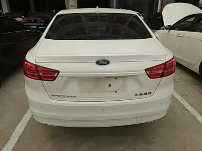 Ford Escort 2017, 52699 км, за 26500 CNY - фото 6