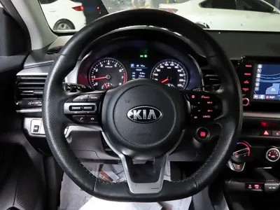Kia Stonic 2018, 50520 км, за 10900000 KRW - фото 16