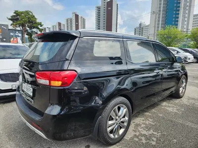 Kia Canival 2016, 194969 км, за 9500000 KRW