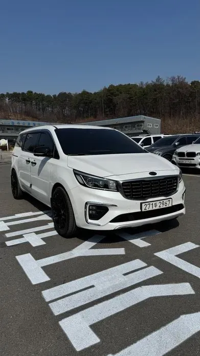 Kia Canival 2020, 70000 км, за 21300000 KRW