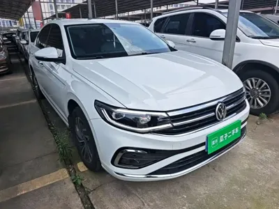 Volkswagen Bora 2024, 10500 км, за 70200 CNY