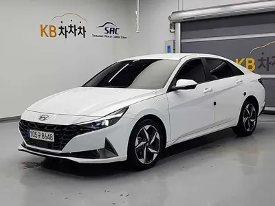 Hyundai Avante 2022, 43804 км, за 17000000 KRW - фото 1