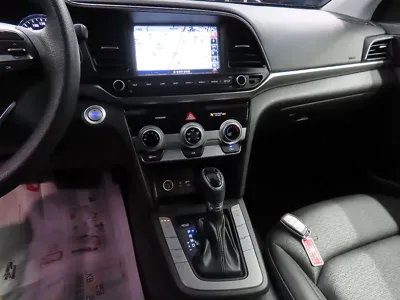 Hyundai Avante 2019, 98394 км, за 10600000 KRW - фото 11