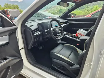 MG MG5 Scorpio 2022, 11000 км, за 49800 CNY - фото 3