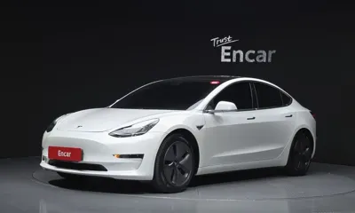 Tesla Model 3 · 2020 год