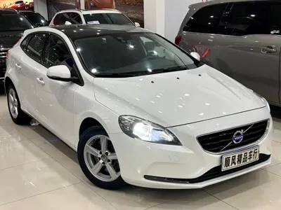 Volvo V40 2016, 50000 км, за 48000 CNY - фото 5
