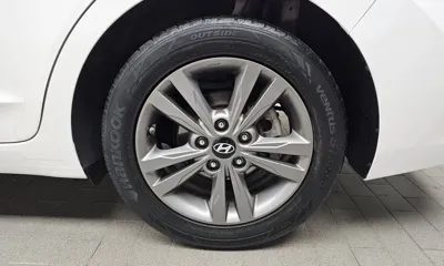 Hyundai Avante 2016, 169071 км, за 5900000 KRW - фото 21