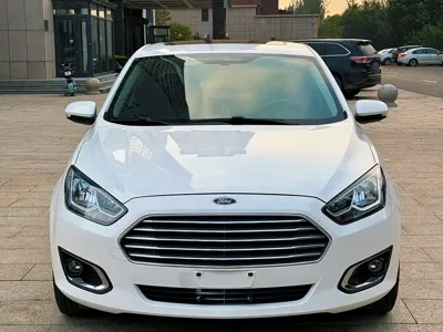 Ford Escort 2016, 112000 км, за 19900 CNY