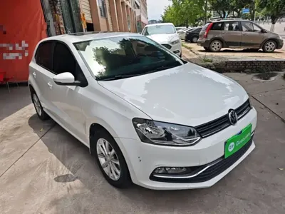 Volkswagen Polo 2017, 97899 км, за 31600 CNY