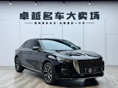 Hongqi Hongqi H5 PHEV 2025, 14000 км, за 115800 CNY