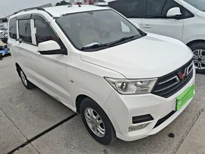Wuling Hongguang 2020, 76400 км, за 28500 CNY