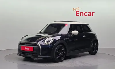 MINI Cooper · 2023 год