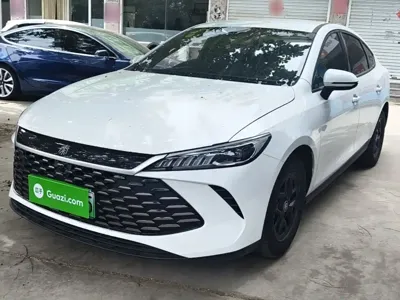 BYD Qin Plus 2025, 27500 км, за 55500 CNY