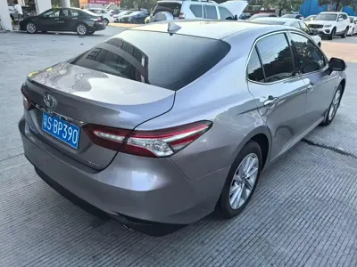 Toyota Camry 2022, 50000 км, за 87800 CNY