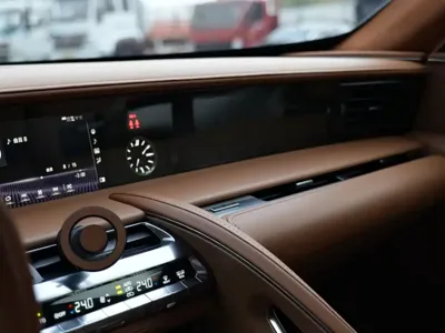 Lexus LC 2018, 70000 км, за 678000 CNY - фото 13