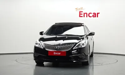 Hyundai Grandeur 2015, 181117 км, за 3623.9 USD