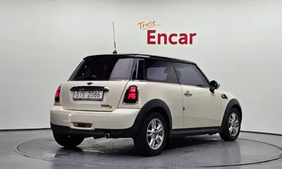 MINI Cooper 2013, 47658 км, за 5600000 KRW