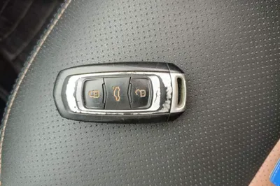 Geely Auto Vision X6 2016, 113400 км, за 25464.84 CNY - фото 20