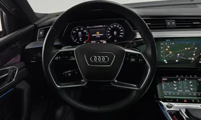 Audi e-tron 2022, 62479 км, за 49300000 KRW - фото 13
