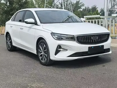 Geely Emgrand 2023, 30000 км, за 33800 CNY - фото 3
