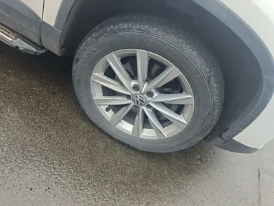 Volkswagen Tiguan 2016, 143900 км, за 31300 CNY - фото 14