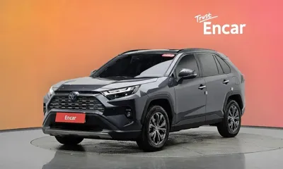 Toyota RAV4 · 2023 год