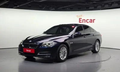 BMW 5-Series · 2015 год