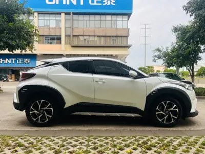 Toyota C-HR 2018, 82000 км, за 55800 CNY