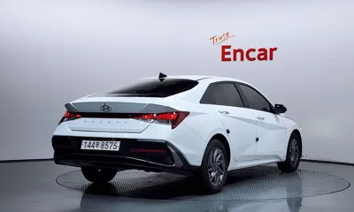 Hyundai Avante 2024, 43992 км, за 29990000 KRW