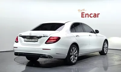 Mercedes-Benz E-Class 2019, 82987 км, за 26390000 KRW - фото 2