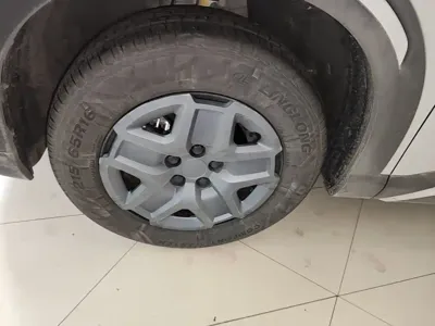 BYD Yuan Up 2026, 3200 км, за 81700 CNY - фото 23