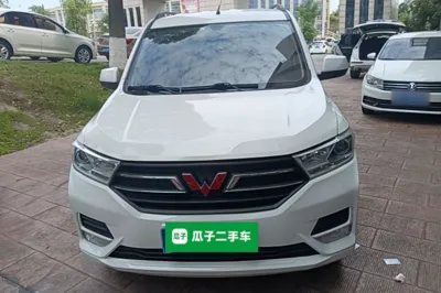 Wuling Hongguang 2019, 106700 км, за 43207.31 CNY