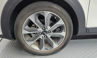 Kia Stonic 2018, 140278 км, за 7750000 KRW - фото 5
