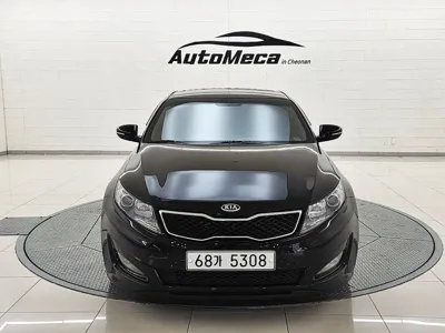 Kia K5 · 2011 год