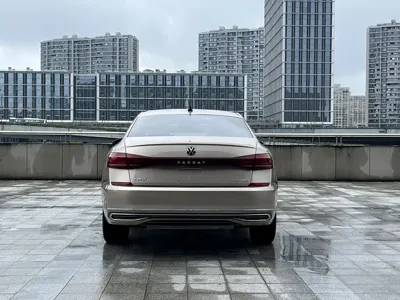 Volkswagen Passat 2022, 64400 км, за 95800 CNY - фото 13