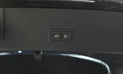 Audi e-tron 2021, 63031 км, за 50900000 KRW - фото 31
